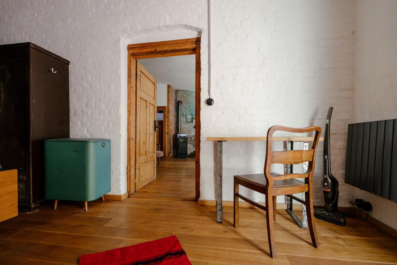 The Upholstery Tinyhouse Deluxe Eco Chalet Kreativ Citynah Chemnitz Esterno foto