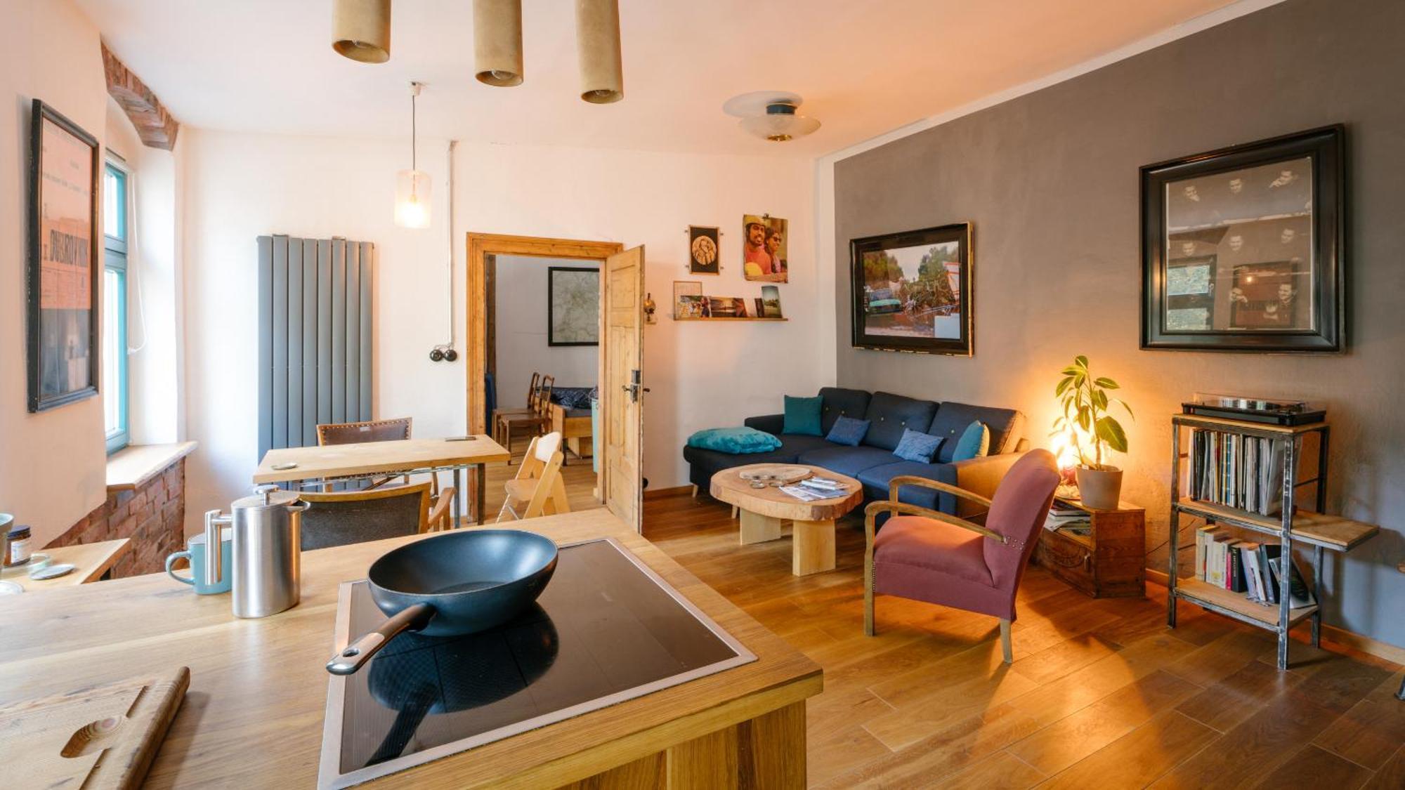 The Upholstery Tinyhouse Deluxe Eco Chalet Kreativ Citynah Chemnitz Esterno foto