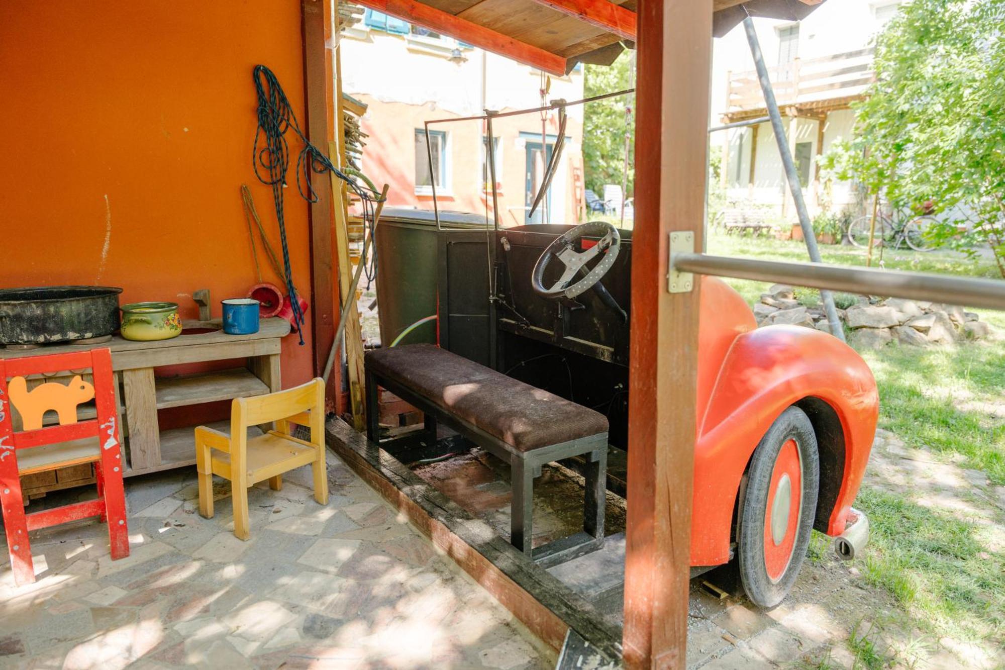 The Upholstery Tinyhouse Deluxe Eco Chalet Kreativ Citynah Chemnitz Esterno foto